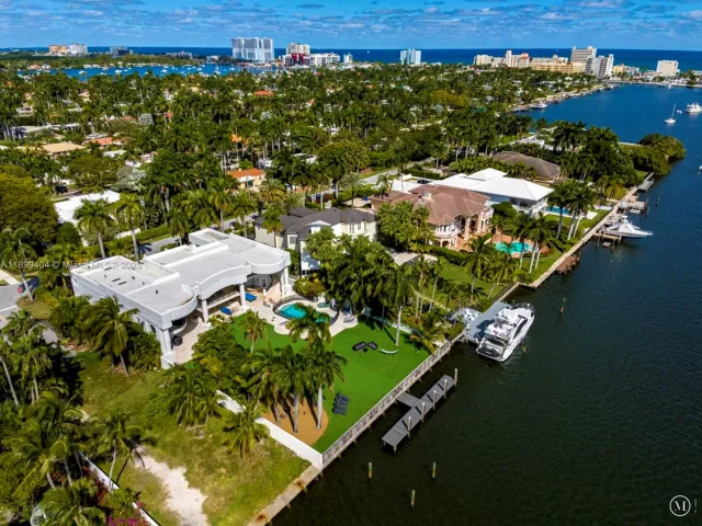 Продажа дома по адресу 929 N Southlake Dr - фото 7579866