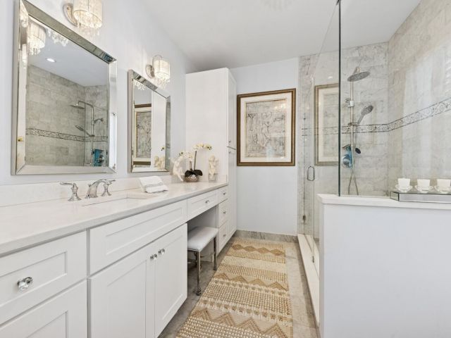 Продажа дома по адресу 310 Almeria Road - фото 6679162