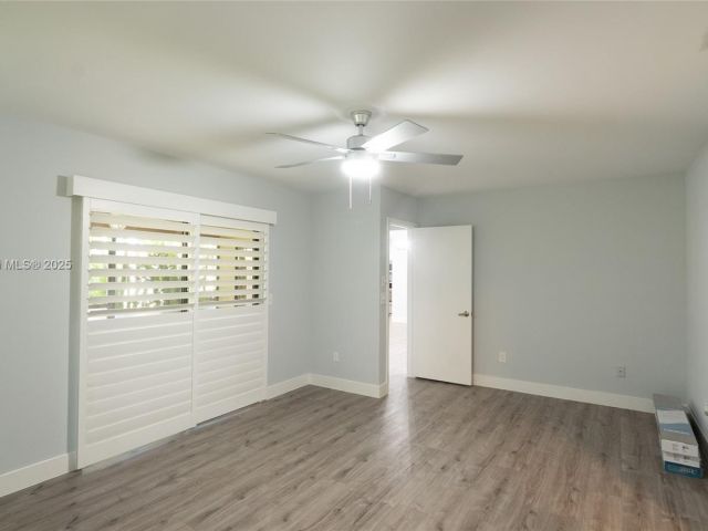 Продажа дома по адресу 3115 NW 12th St - фото 6679672