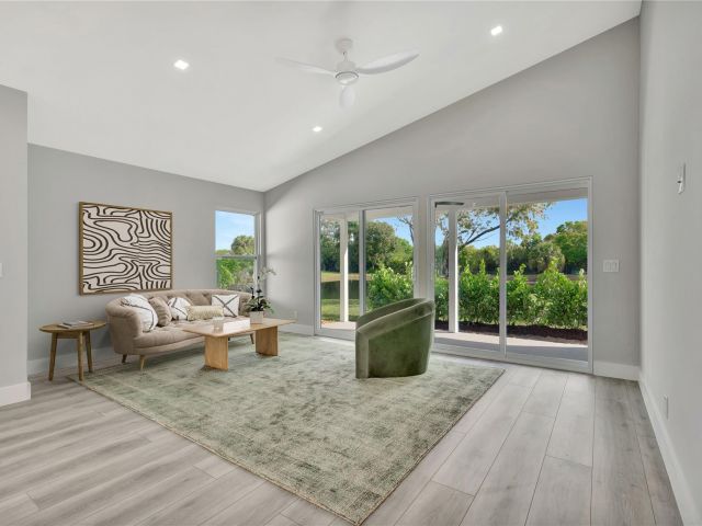 Продажа дома по адресу 6121 Brandon Street - фото 6680803