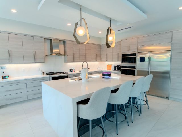 Дом в аренду по адресу 8305 Fishhawk Falls Court - фото 6688698