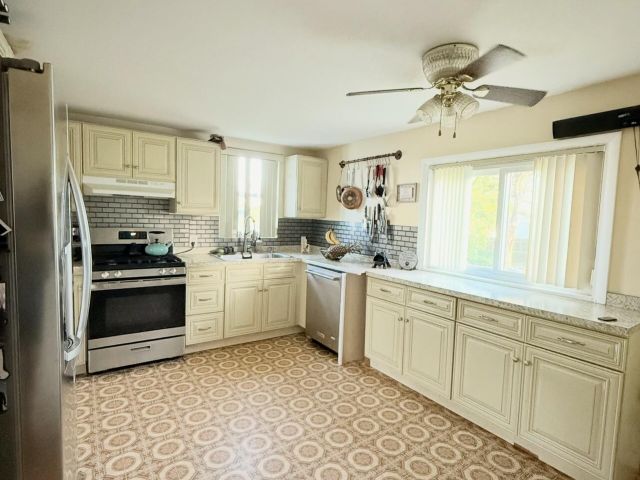 Продажа дома по адресу 844 Bradley Street - фото 6682682