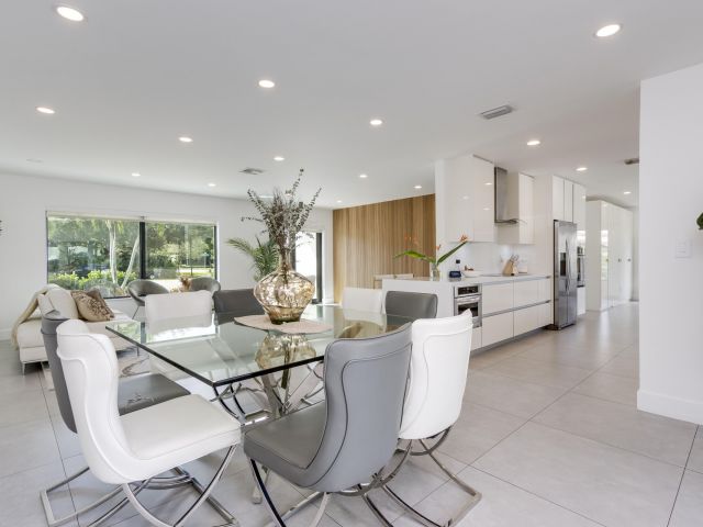 Продажа дома по адресу 1049 W Palmetto Park Road S - фото 6707252