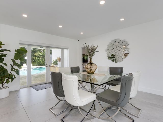 Продажа дома по адресу 1049 W Palmetto Park Road S - фото 6707253