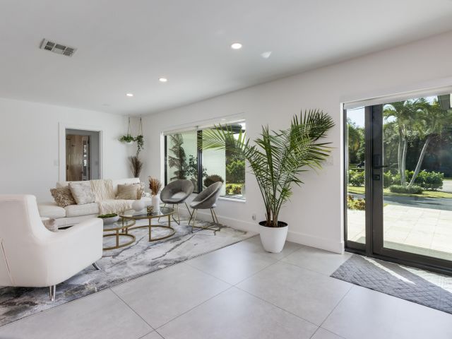 Продажа дома по адресу 1049 W Palmetto Park Road S - фото 6707255