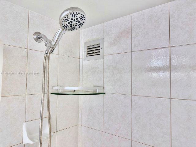 Квартира в аренду номер1402 - фото 7440857