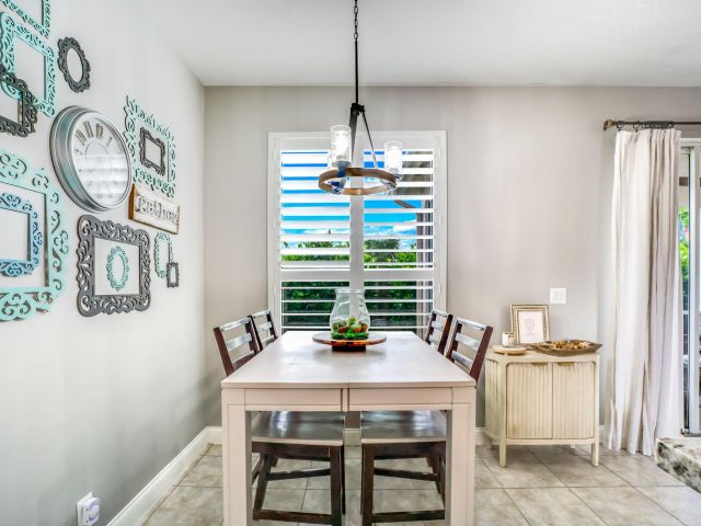 Продажа дома по адресу 9760 Vineyard Court - фото 6698972