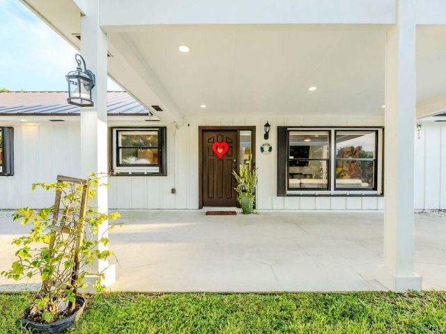 Продажа дома по адресу 2024 Palmetto Road - фото 6682675