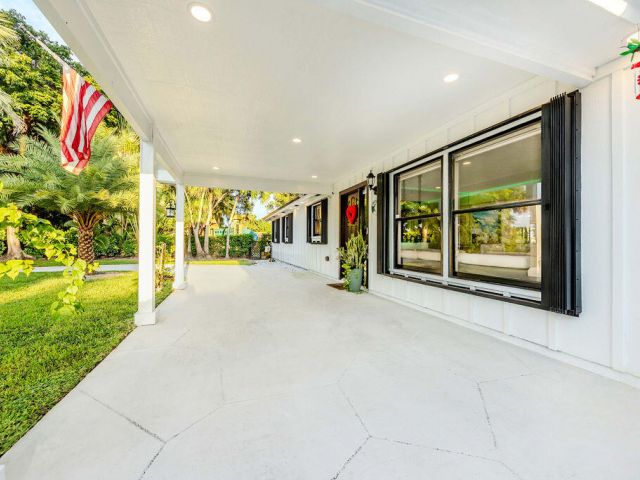 Продажа дома по адресу 2024 Palmetto Road - фото 6682676