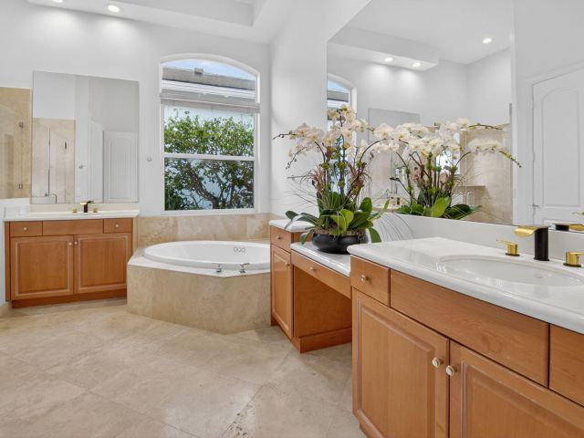 Продажа дома по адресу 15873 Double Eagle Trail - фото 6681698