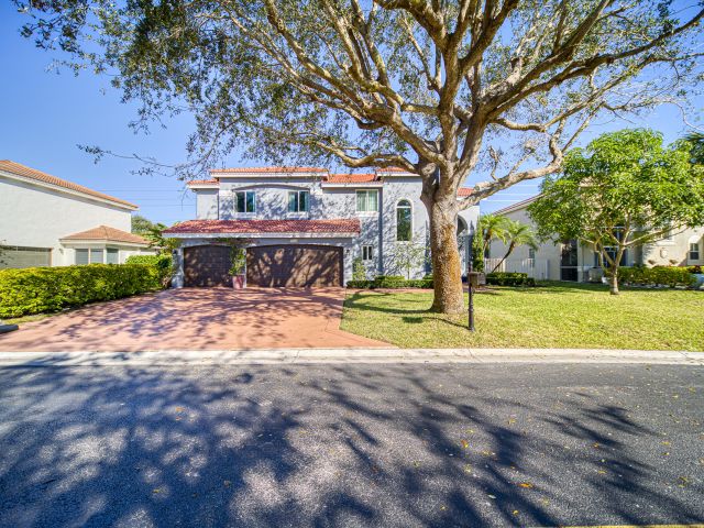 Продажа дома по адресу 20323 Monteverdi Circle - фото 6688627