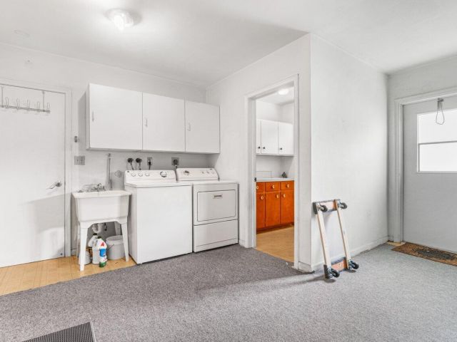 Дом в аренду по адресу 1350 SW 13th Place - фото 6688629