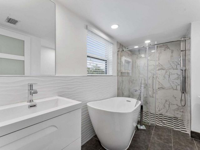 Продажа дома по адресу 6031 NW 4th Avenue - фото 6698606