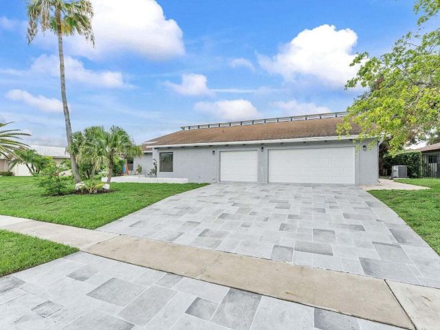 Продажа дома по адресу 6031 NW 4th Avenue - фото 6698622