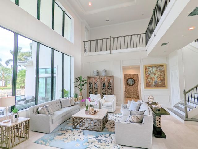 Дом в аренду по адресу 7095 NW 27th Avenue - фото 6691457