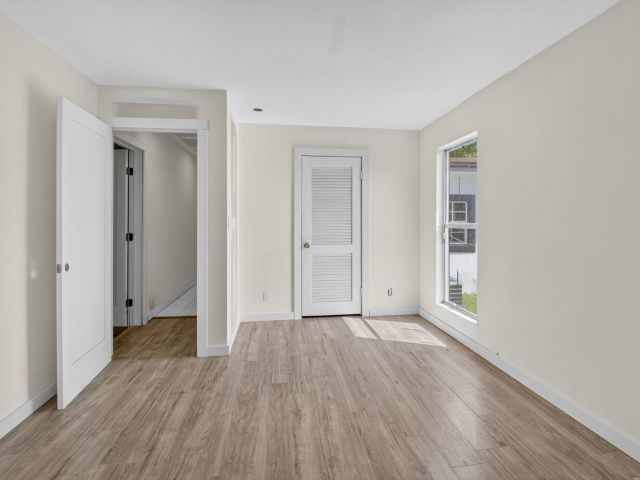 Продажа дома по адресу 5196 Palm Ridge Boulevard - фото 6707770