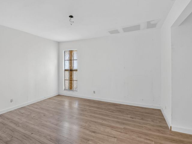 Продажа дома по адресу 5196 Palm Ridge Boulevard - фото 6707776