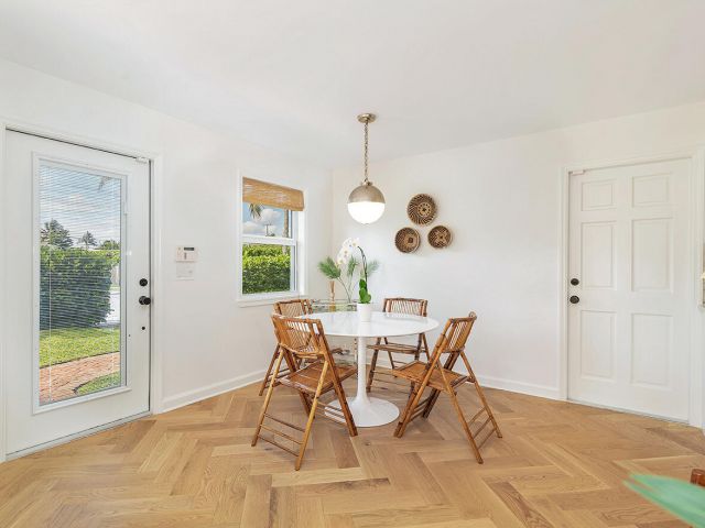 Дом в аренду по адресу 319 Hunter Street - фото 6685160