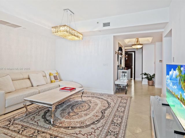 Квартира в аренду номер702 - фото 6685808