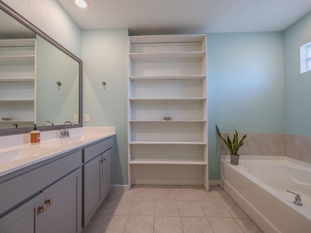 Дом в аренду по адресу 2460 Timber Forest Drive - фото 6685136