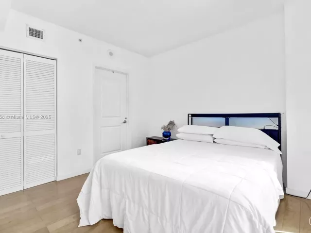 Продажа квартиры #812 - фото 6701554