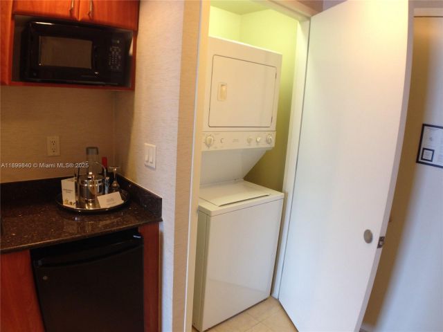 Продажа квартиры #1407 - фото 7495513