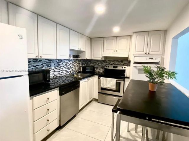 Продажа квартиры #415 - фото 7434898