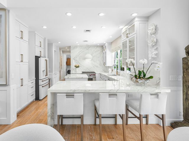 Продажа дома по адресу 540 NE Spanish Trail - фото 6698958