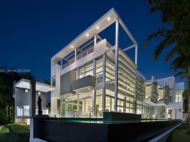 Продажа дома по адресу 440 S Hibiscus Dr - фото 6708744