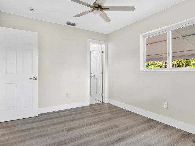 Продажа дома по адресу 4358 Palm Ave Avenue - фото 6716061