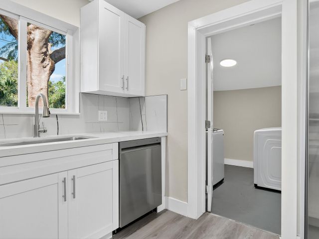 Продажа дома по адресу 4358 Palm Ave Avenue - фото 6716071