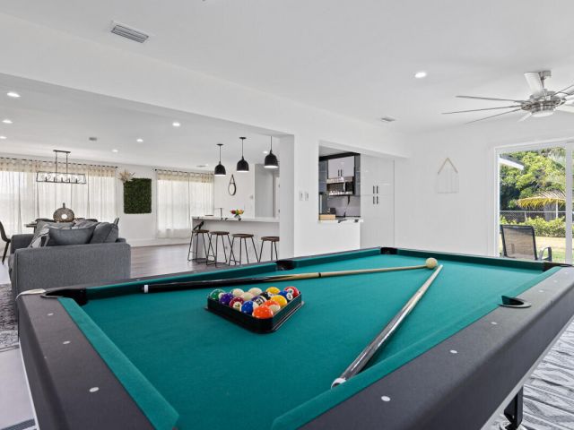 Продажа дома по адресу 1456 Cross Way - фото 6924375