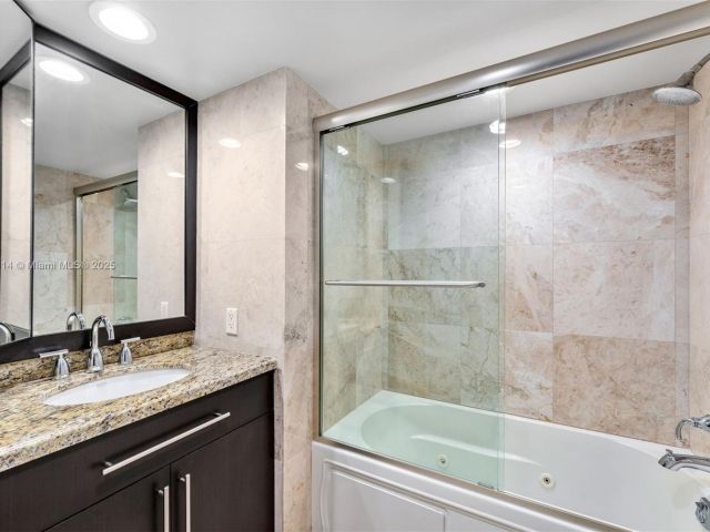 Квартира в аренду номерA1716 - фото 6692856