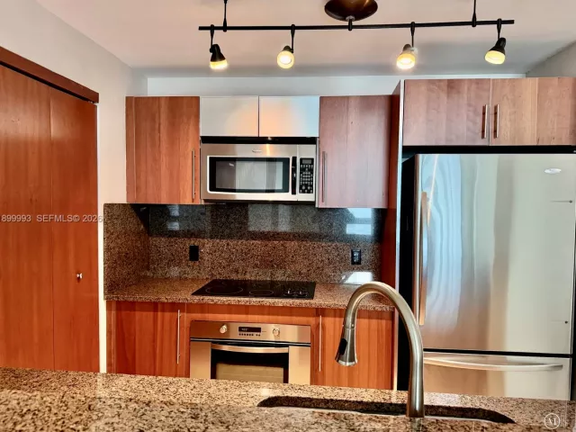 Квартира в аренду номер2006 - фото 6696203