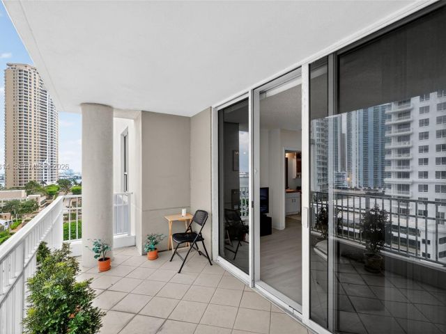 Продажа квартиры #1108 - фото 6711592