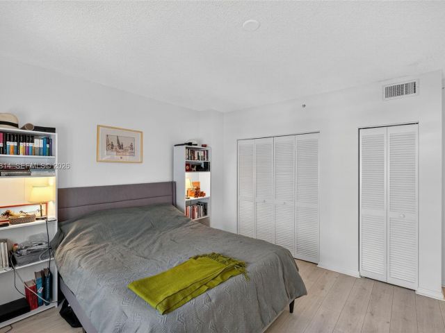 Продажа квартиры #1108 - фото 6711599