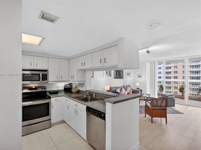 Продажа квартиры #1108 - фото 6711605