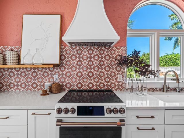 Продажа дома по адресу 704 N Swinton Avenue - фото 6707995