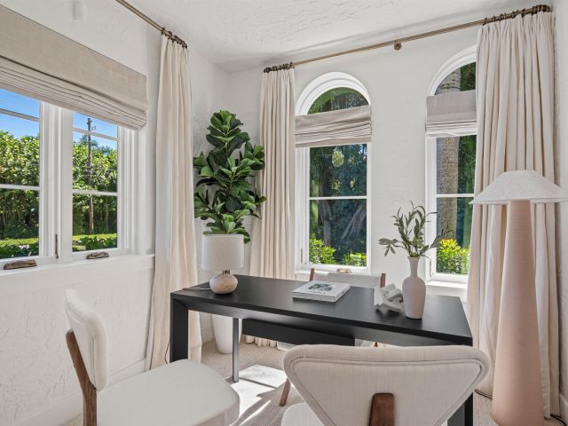 Продажа дома по адресу 704 N Swinton Avenue - фото 6708002