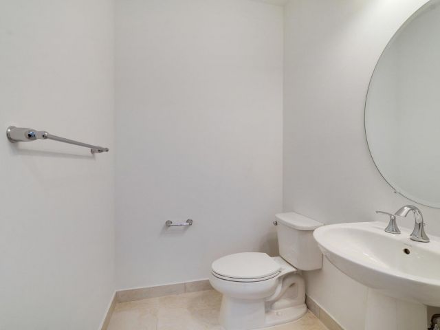 Дом в аренду по адресу 9952 Brickhill Drive - фото 6705179