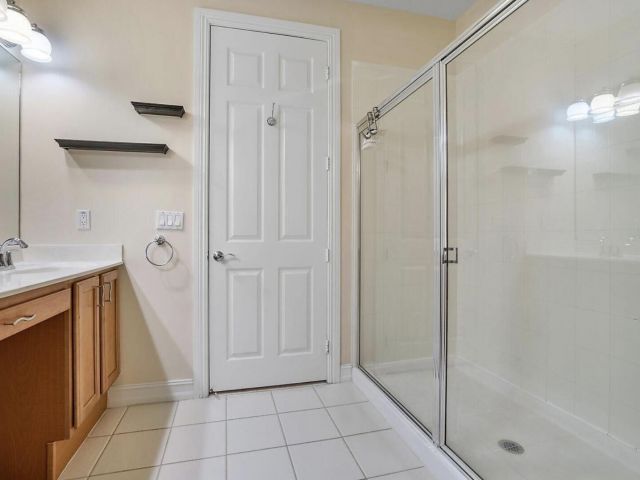 Дом в аренду по адресу 111 SW 2nd Avenue - фото 6713066