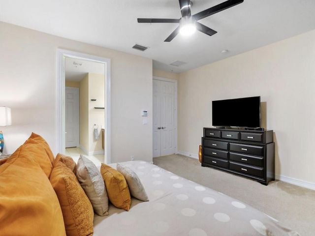 Дом в аренду по адресу 111 SW 2nd Avenue - фото 6713068