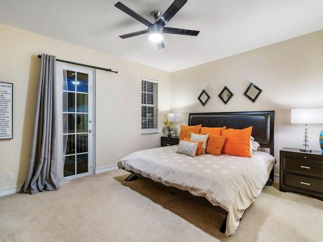 Дом в аренду по адресу 111 SW 2nd Avenue - фото 6713069