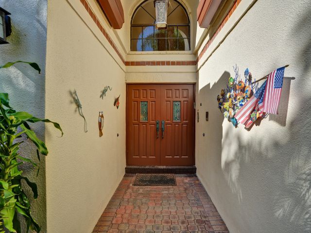 Продажа дома по адресу 7549 Mirabella Drive - фото 6705462