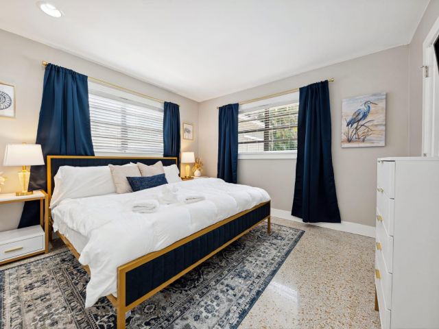 Продажа дома по адресу 2507 NW 8th Avenue - фото 6708645