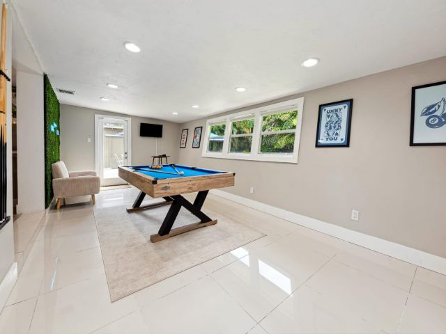 Продажа дома по адресу 2507 NW 8th Avenue - фото 6708647