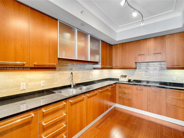 Квартира в аренду номер701 - фото 6697911