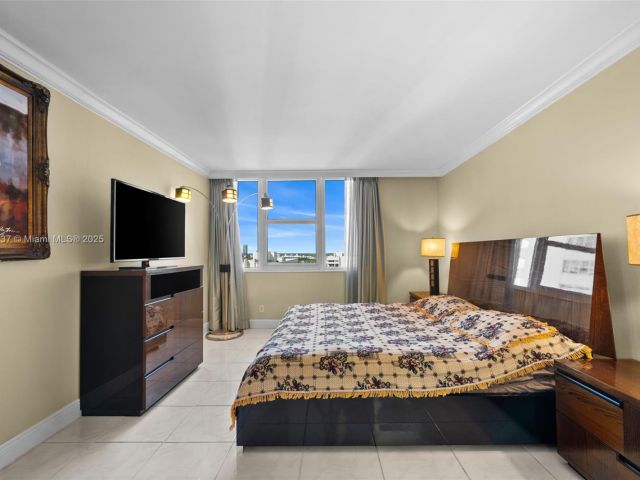 Продажа квартиры #1701 - фото 7435379