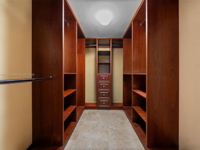 Продажа квартиры #1701 - фото 7435383