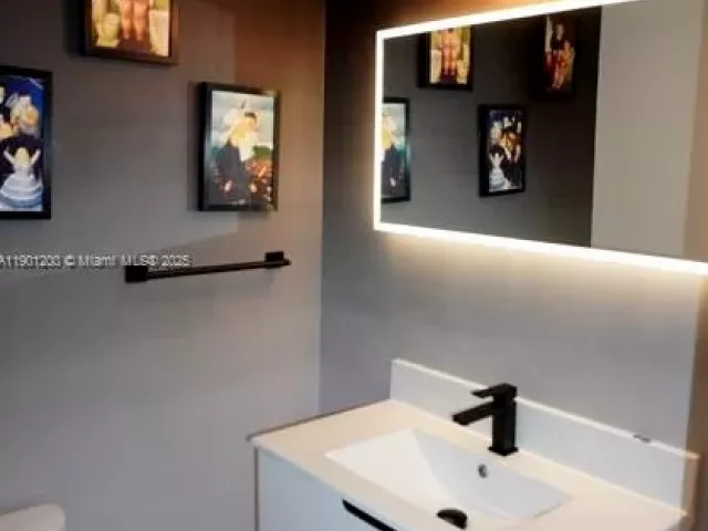 Продажа квартиры #412 - фото 6697856